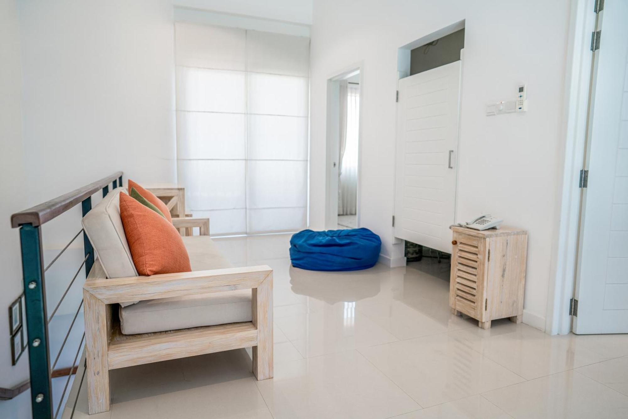 Hotel Oceanfront By Icc Galle